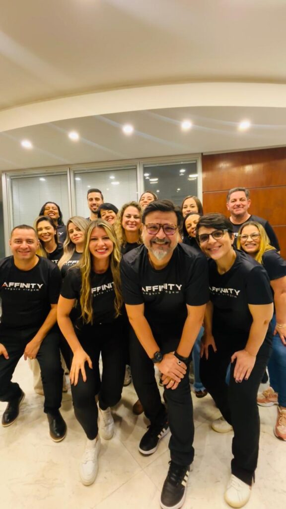 Amarildo Sarde acompanhando por parte da equipe do Affinity no Estado de Sao Paulo Divulgacao Affinity Affinity reforça equipe em SP com Amarildo Sarde como novo gestor comercial