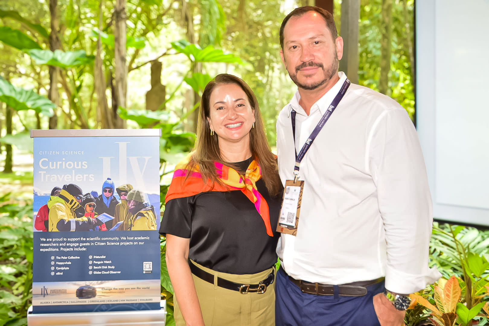 Ana Carla Duarte da HX e Pablo Zabala da Discover Cruises HX Expeditions apresenta cruzeiros de expedição ao mercado brasileiro em evento com agentes de viagem