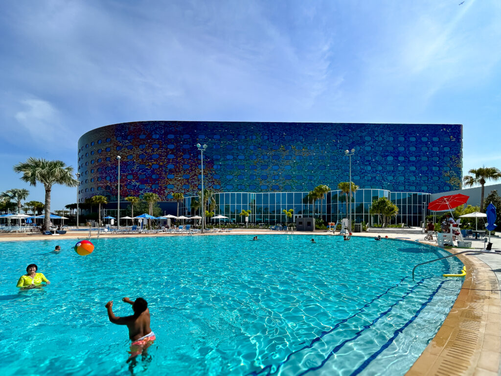 Área da piscina no Stella Nova