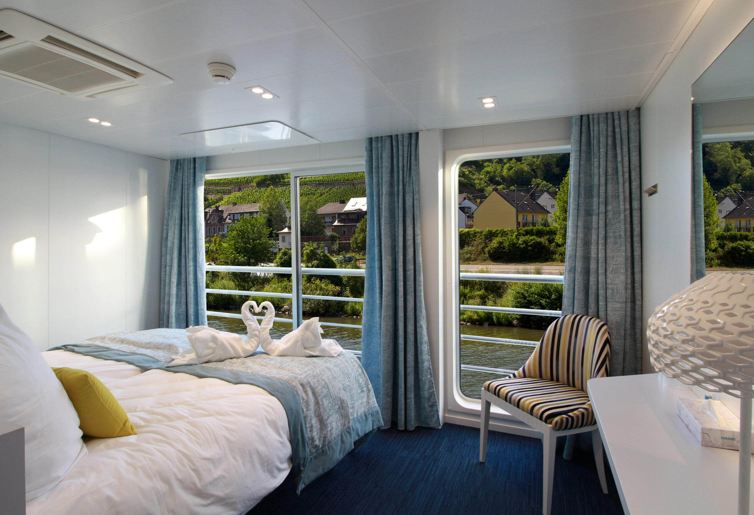 Cabines confortáveis do MS Douce France (CroisiEurope) Cabines confortáveis do MS Douce France (CroisiEurope)