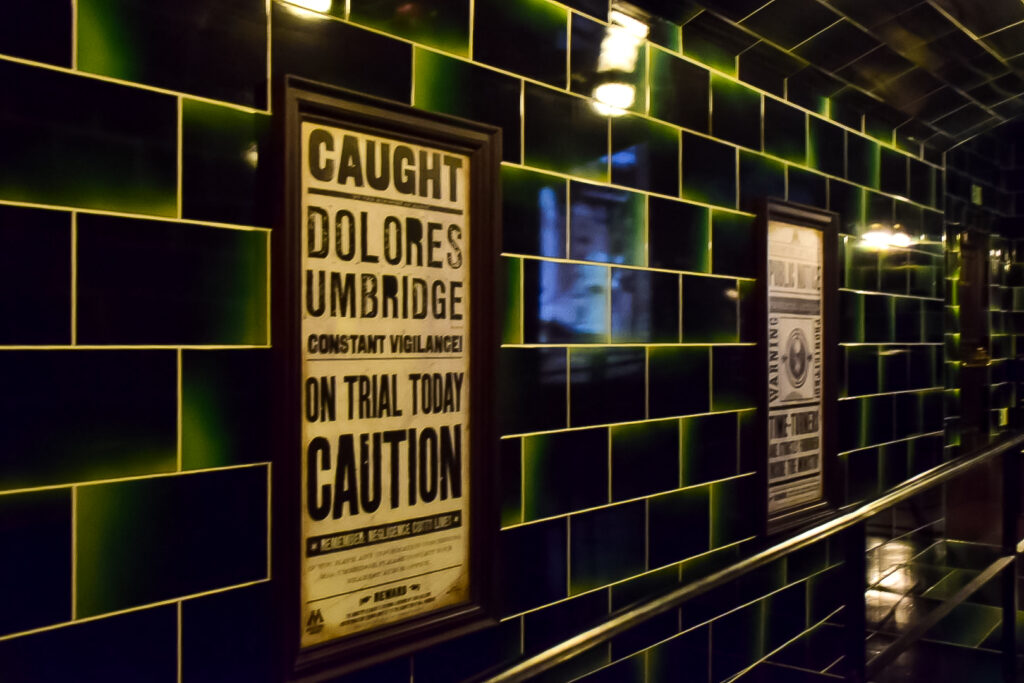Cartaz sobre o paradeiro de Dolores Umbridge