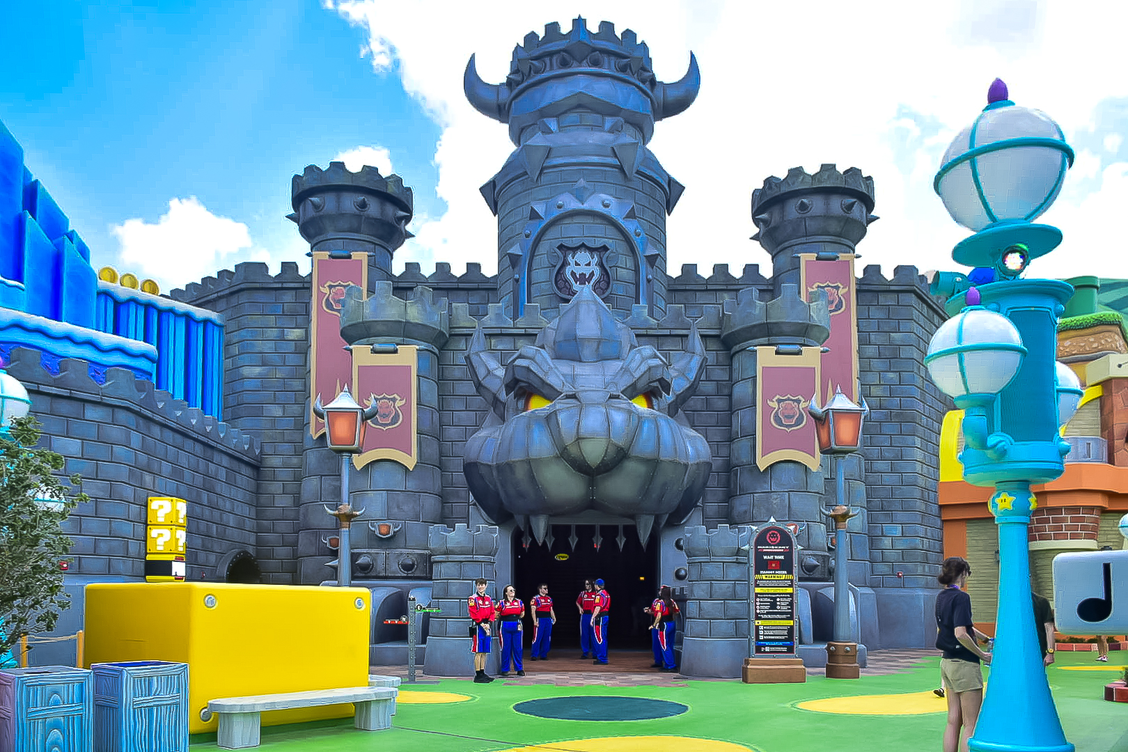 Castelo do Balzer no Super Nintendo World Universal leva operadores para conhecerem Epic Universe