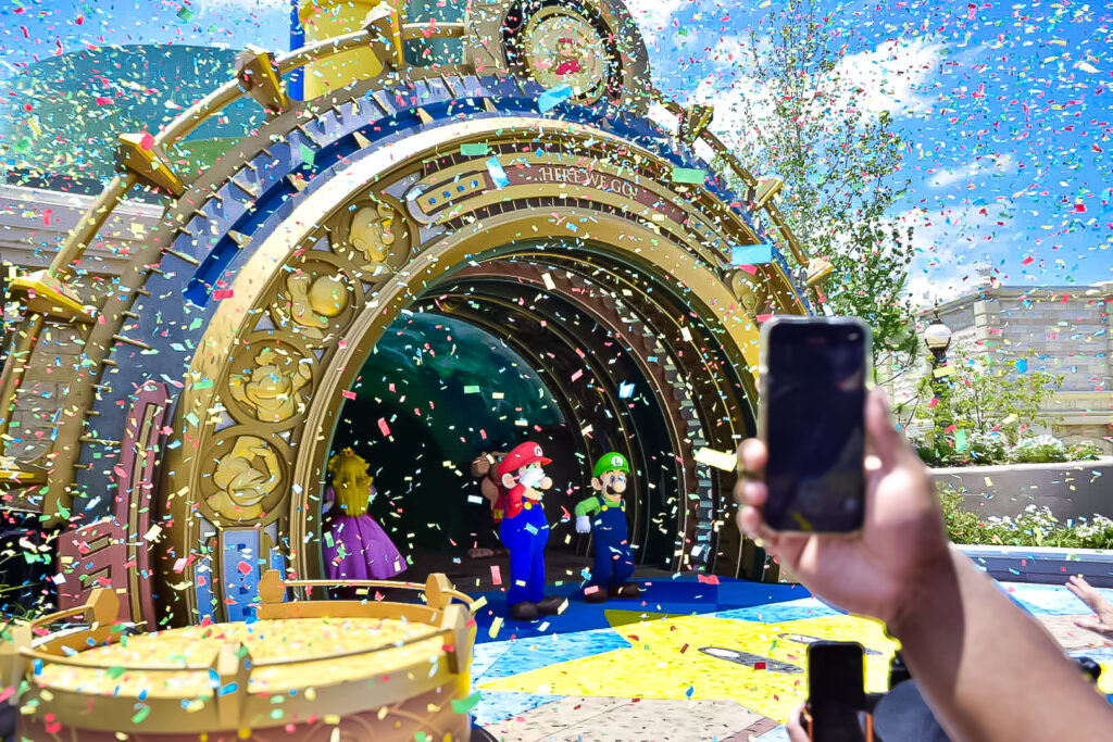 Celebração da abertura da área do super Nintendo World no parque Epic Universe