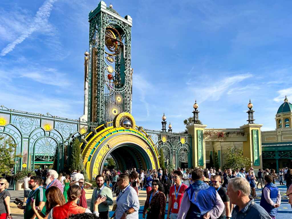 Chronos é o portal do tempo e a porta de entrada do parque