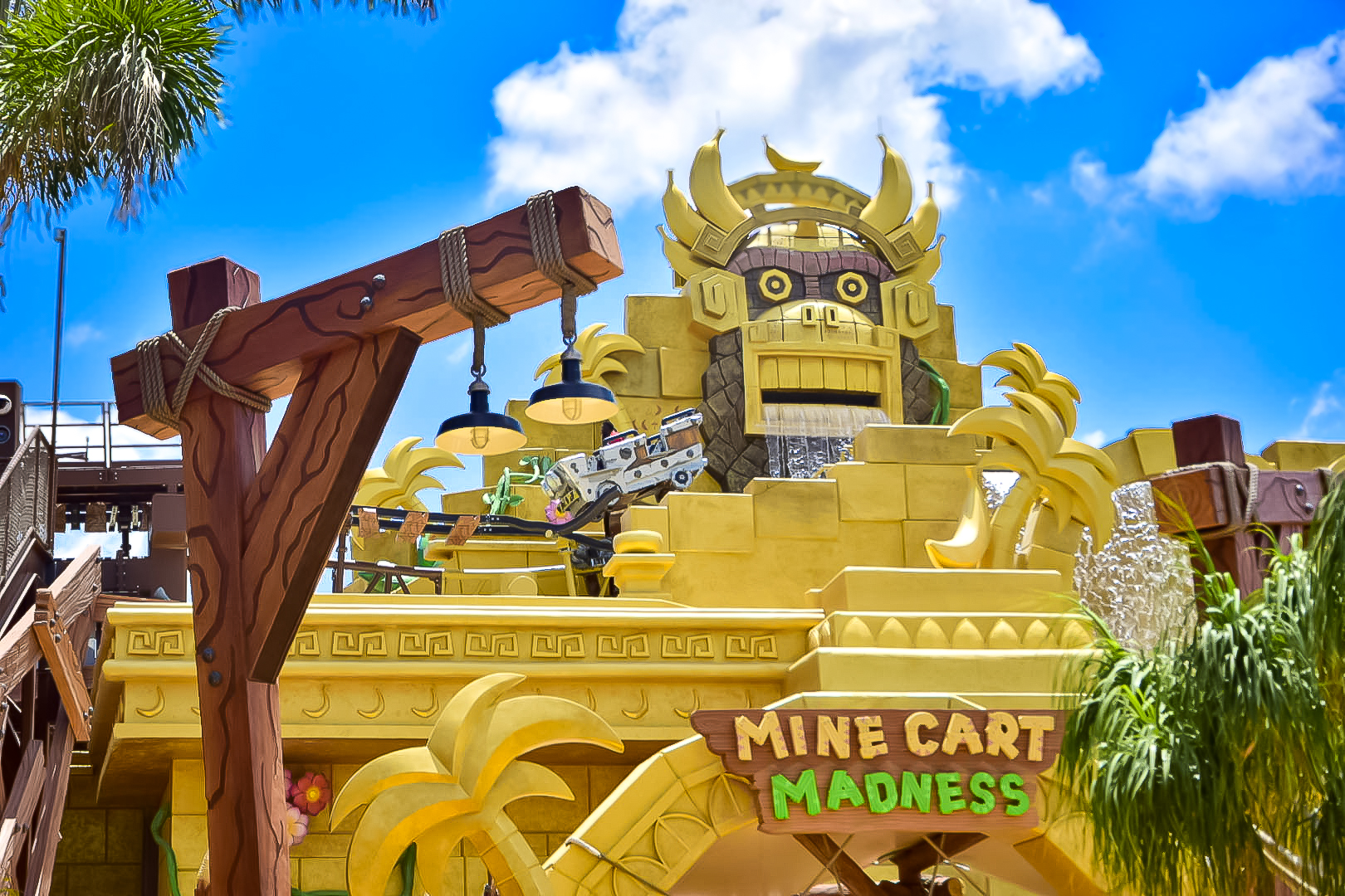 Detalhes da atração Mine-Cart Madness Detalhes da atração Mine-Cart Madness