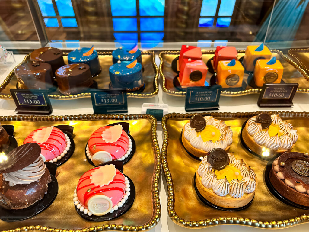 Doces temáticos no Moonship Chocolates & Celestial