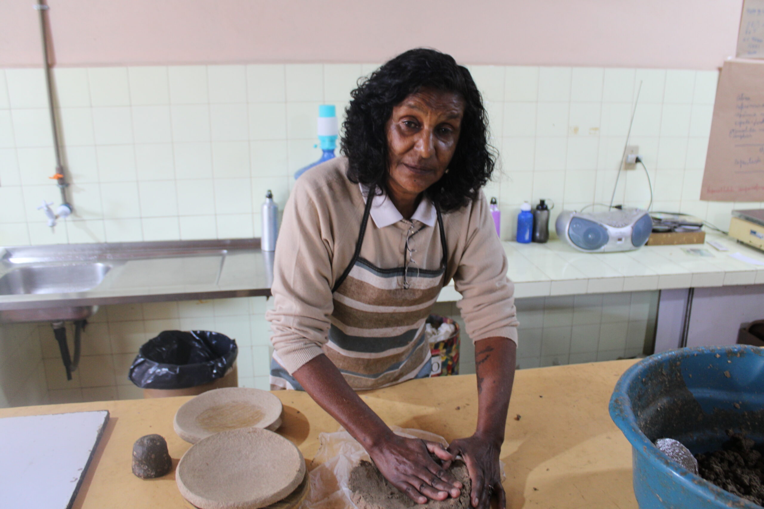 Edna Santos Ferreira, artesã da Gente de Fibra Edna Santos Ferreira, artesã da Gente de Fibra