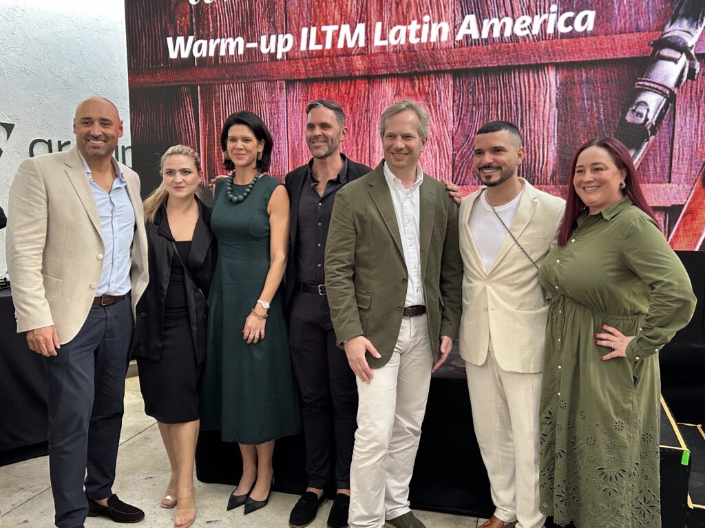 Antonio Gracio, da One&Only Maldivas; Ana Maria Antill, da One&Only Dubai; Caroline Sagioro, da TTW; Michael Foley, da Kerzner International; Eduardo Gaz, CEO do TTW Group; Fernando Peixoto, da Atlantis Dubai; e Courtney Reeves, da One&Only Montana