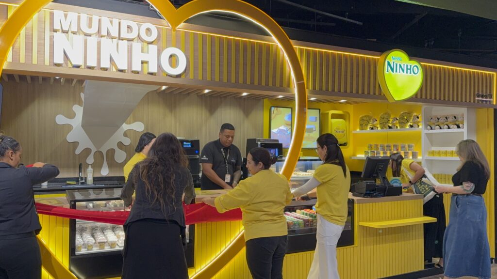 Foto 21 05 2025 08 12 28 NINHO, da Nestlé, inaugura sua primeira loja física do mundo no aeroporto de Guarulhos
