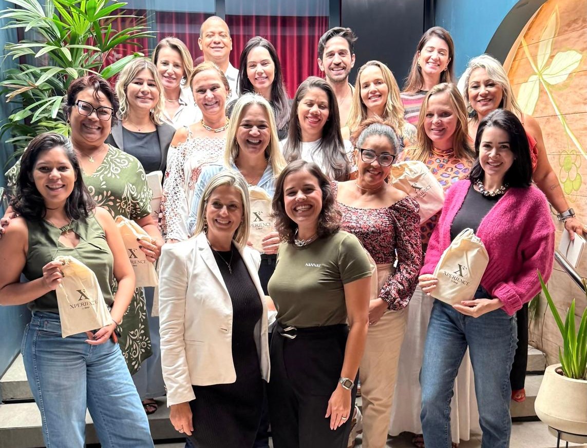 Foto BestBuy Travel e Hotéis Nannai juntos com agentes de viagens em Goiânia