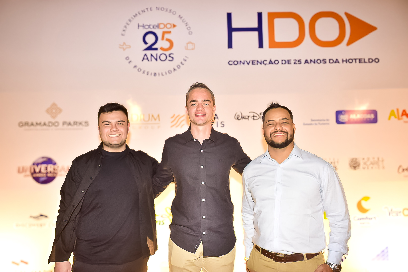 Hainner Rocca, da 777 Tur, Lucas Rinaldo, da Orange Viagens, Lucas Melo, da Agente Viagens Hainner Rocca, da 777 Tur, Lucas Rinaldo, da Orange Viagens, Lucas Melo, da Agente Viagens