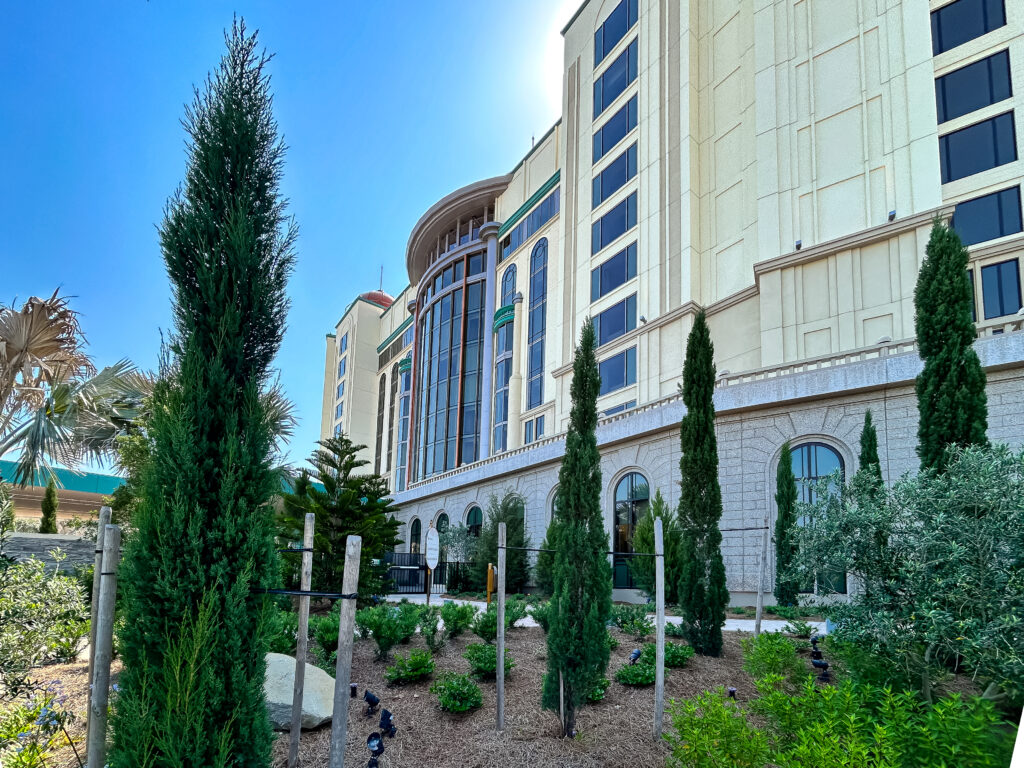 Helios Grand Hotel visto de lado
