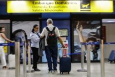 Melhor abril desde 2018: Paraná bate recorde ao receber 104 mil turistas estrangeiros