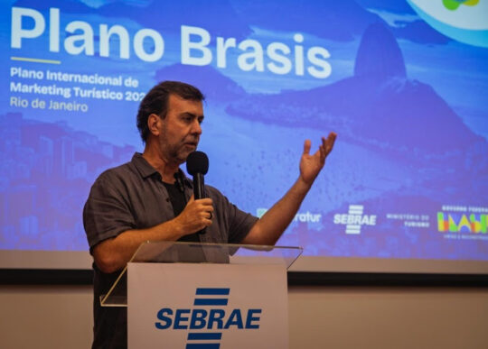 Embratur entrega Plano Brasis no Rio e inicia articulação com estados para promover turismo internaciona