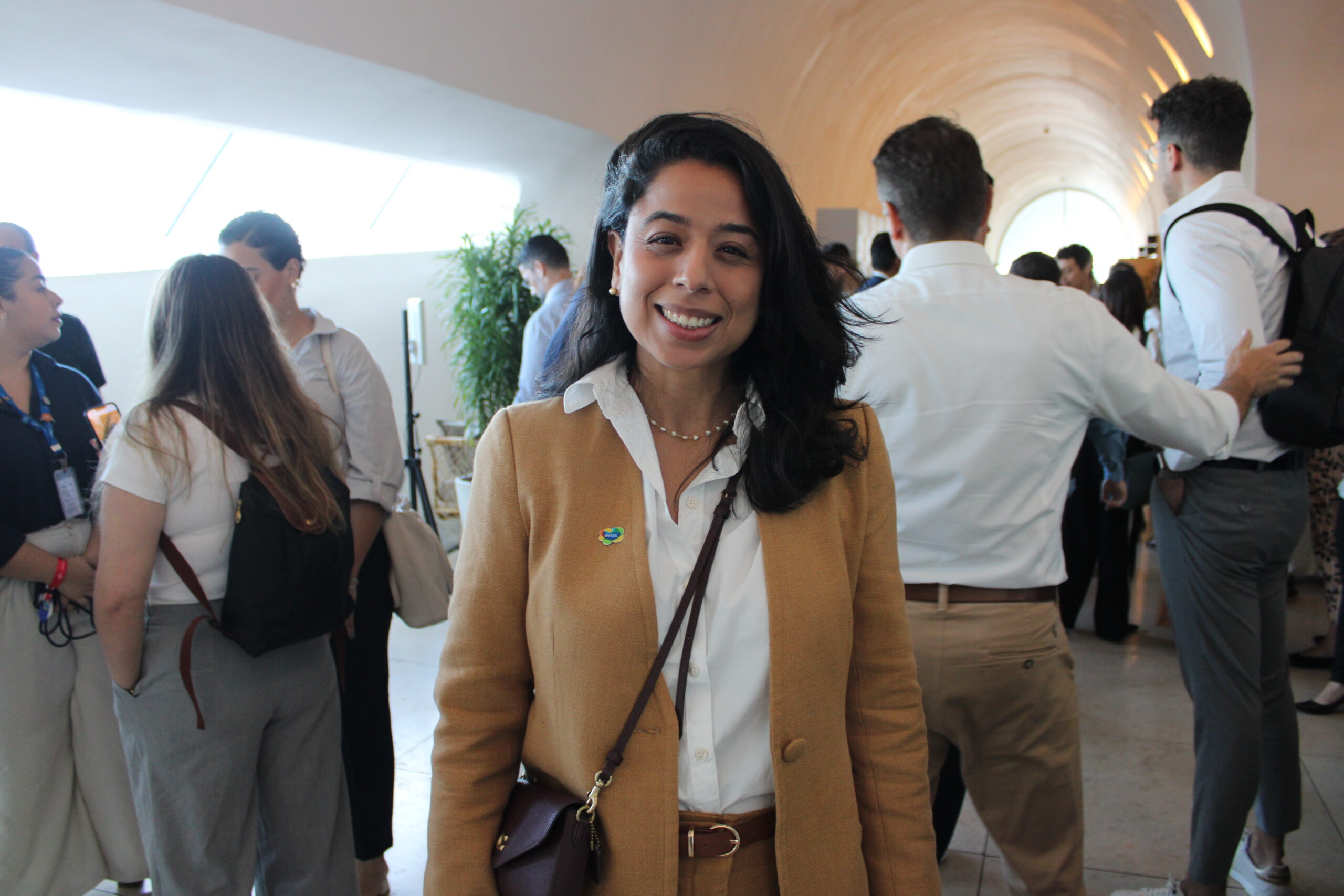 Dyelle Menezes, coordenadora de relações públicas Internacional, da Embratur Dyelle Menezes, coordenadora de relações públicas Internacional, da Embratur