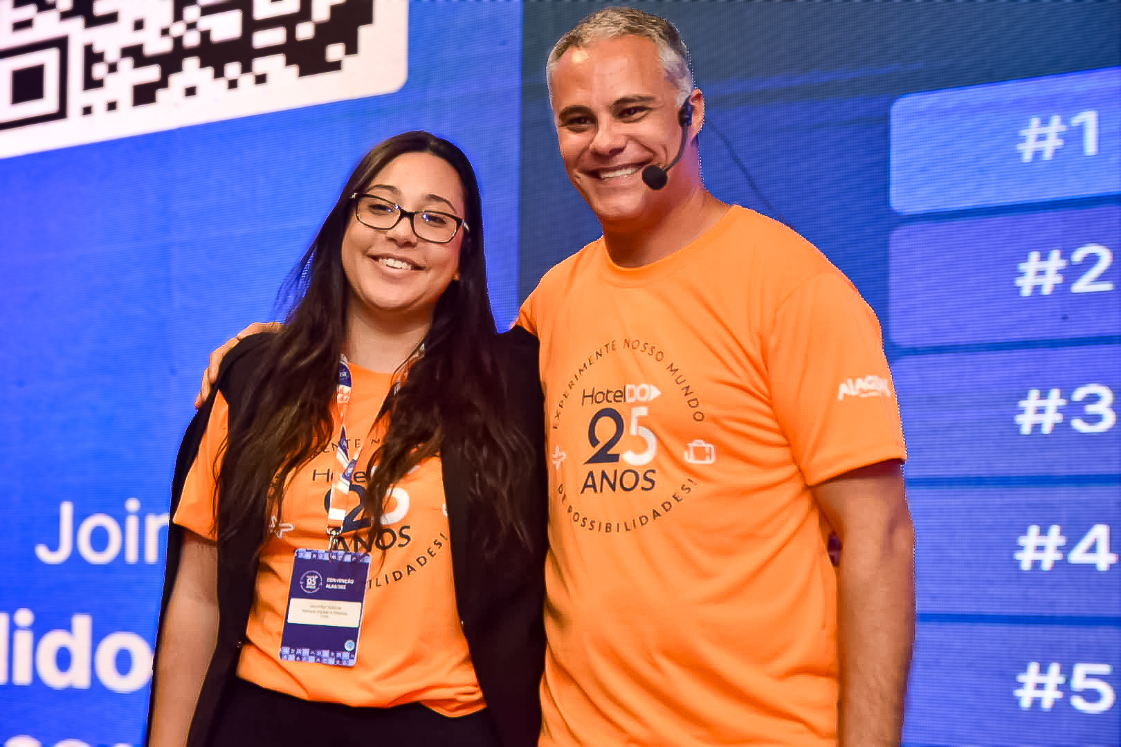 Jennifer Garcia, da Vamos Visitar Orlando com Marcio Nogueira, da HotelDO
