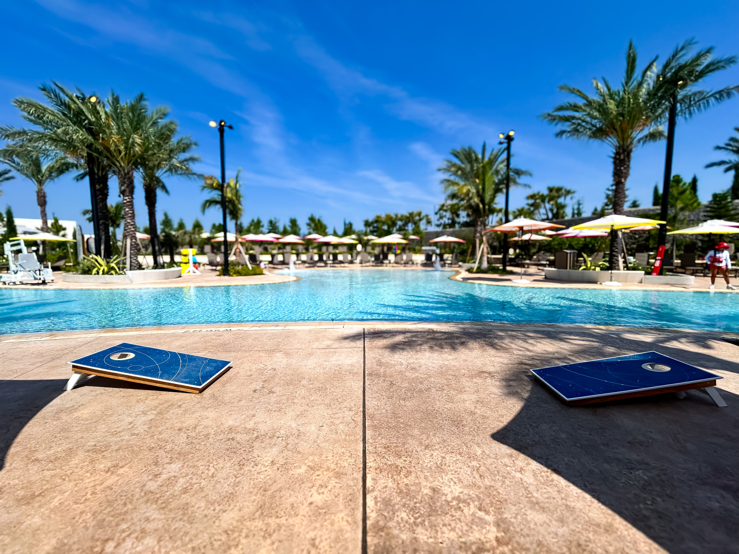 Jogos para grupos estão disponíveis na área da piscina Jogos para grupos estão disponíveis na área da piscina