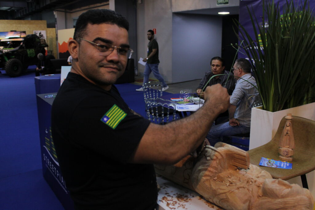 Josielton Souza, artesão de Teresina