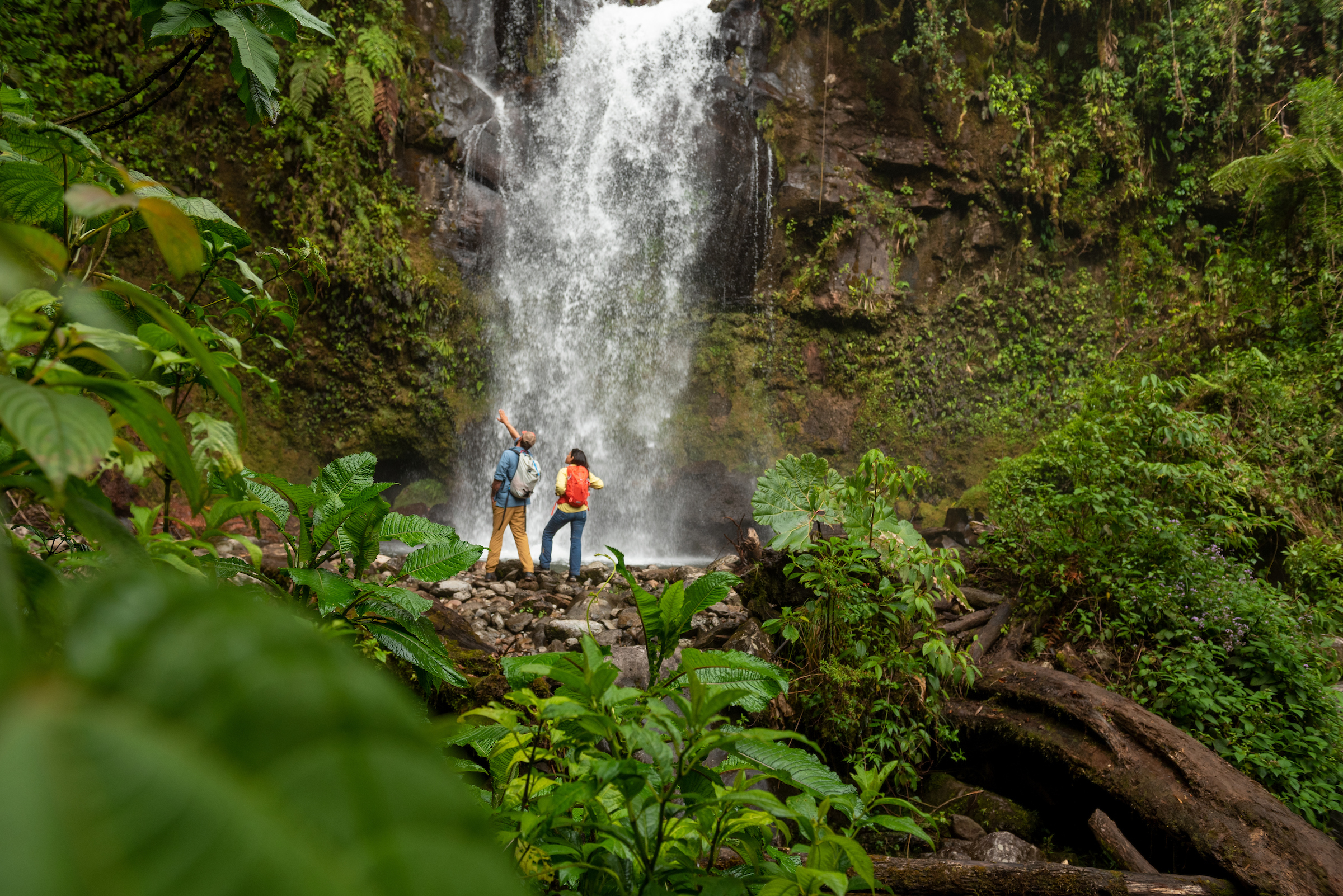 Lost Waterfalls Boquete Chiriqui province. Panamá conquista turistas com natureza, cultura e fácil acesso