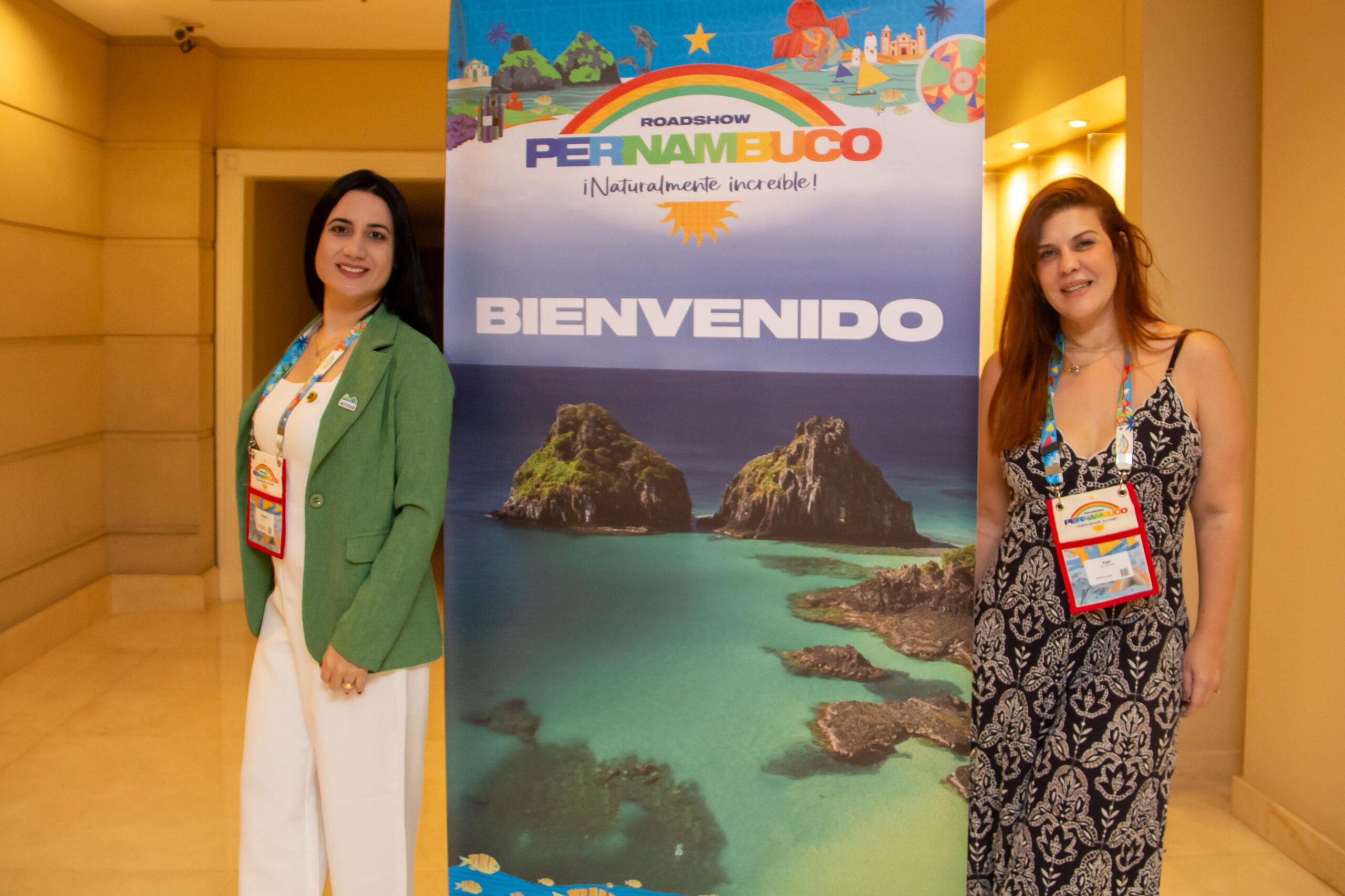 Manuela Fay e Fabiana de Sanctis representantes da Associacao das Pousadas de Fernando de Noronha APFN scaled Roadshow "Noronha te Aguarda" capacitará agentes de viagens em São Paulo