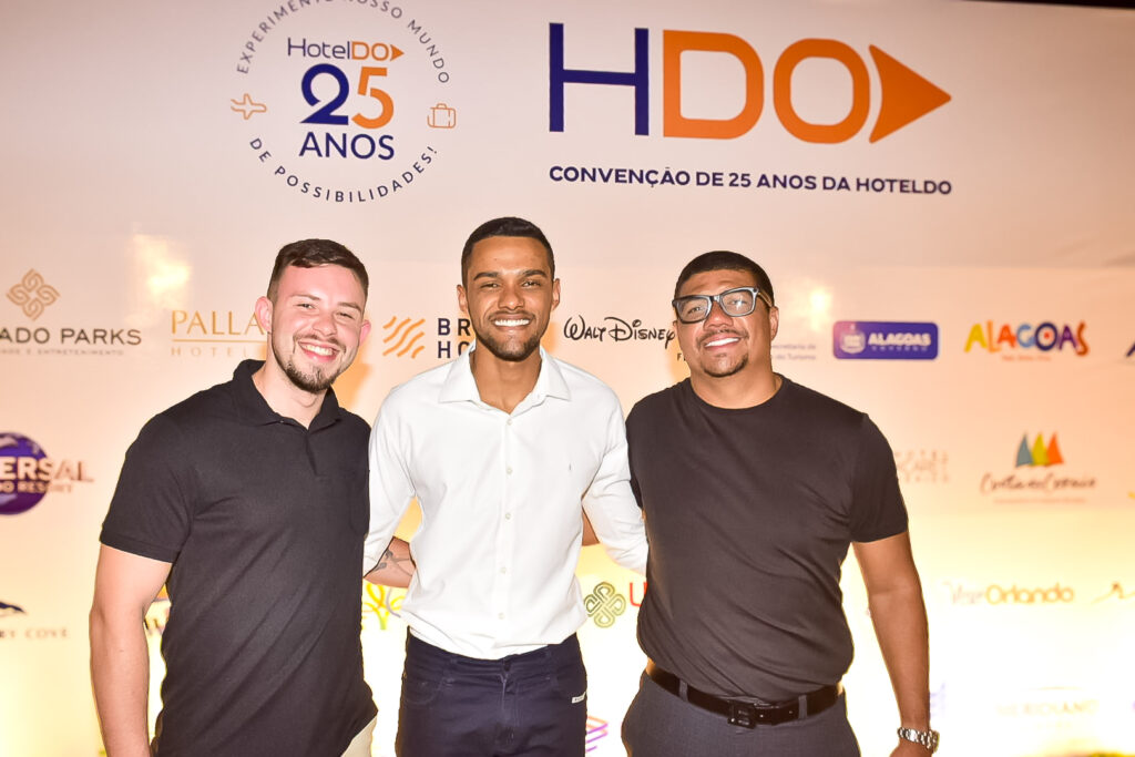 Miguel Mizereth, da Genebra Tueismo, Victor Hugo Carvalho, da Aviste Experiências em viagens, Leandro Cardoso, da Império das Passagens