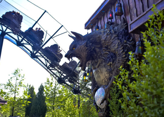 Montanha russa Curse of the Werewolf no Dark Universe (Ana Azevedo/M&E)