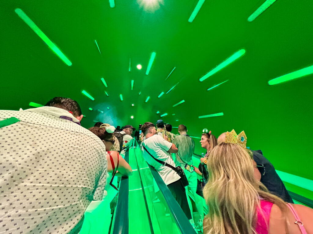 O cano verde é símbolo do universo Mario Bros e representa a entrada no Super Nintendo World