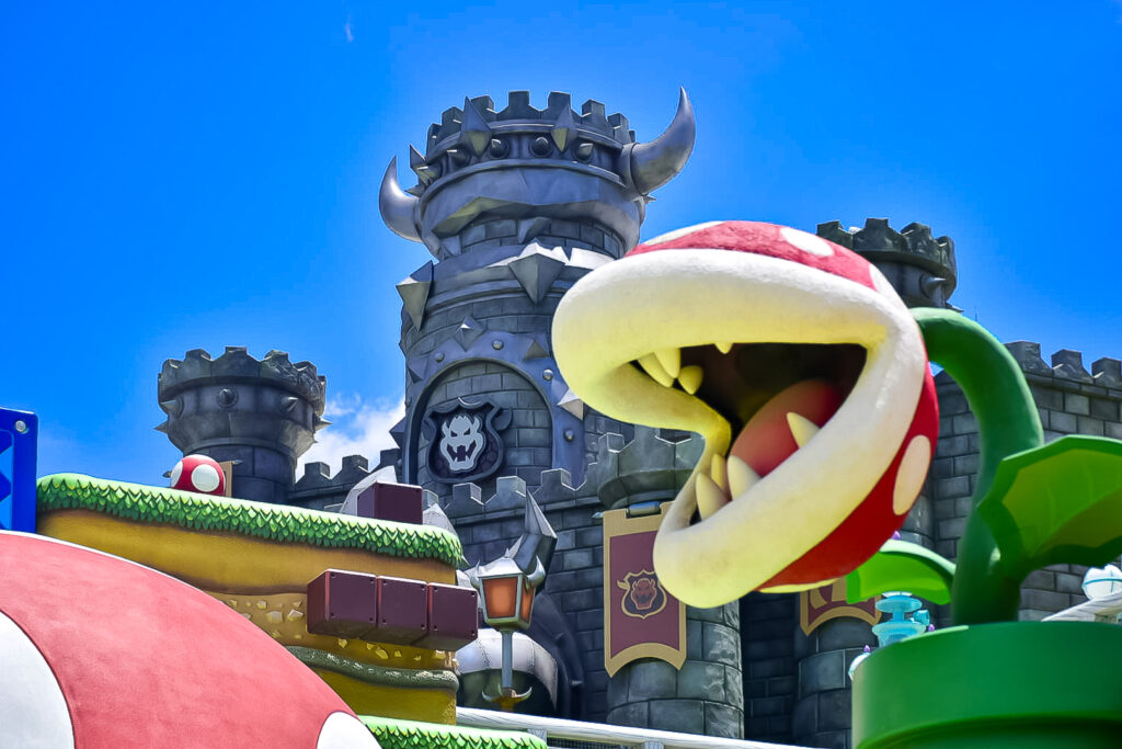 Personagens e elementos importantes do mundo de Mario Bros estão no parque super Nintendo World