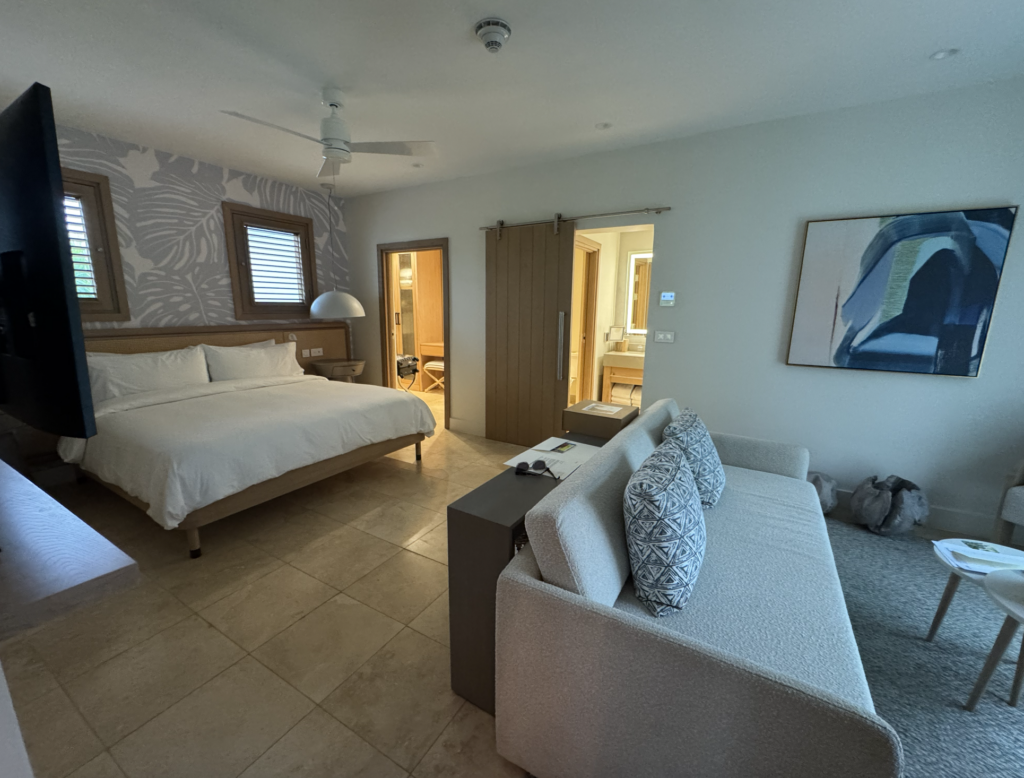 Quarto de um dos apartamentos