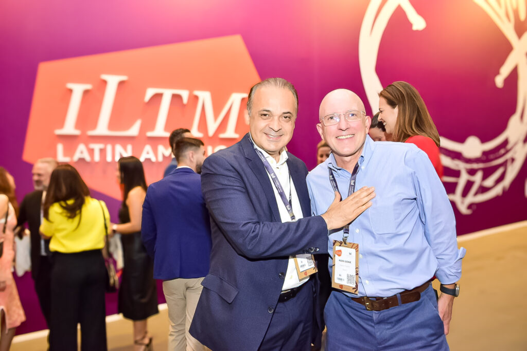 Roberto de Lucena, secretário de Turismo de SP com Aldo Leone, da Agaxtur