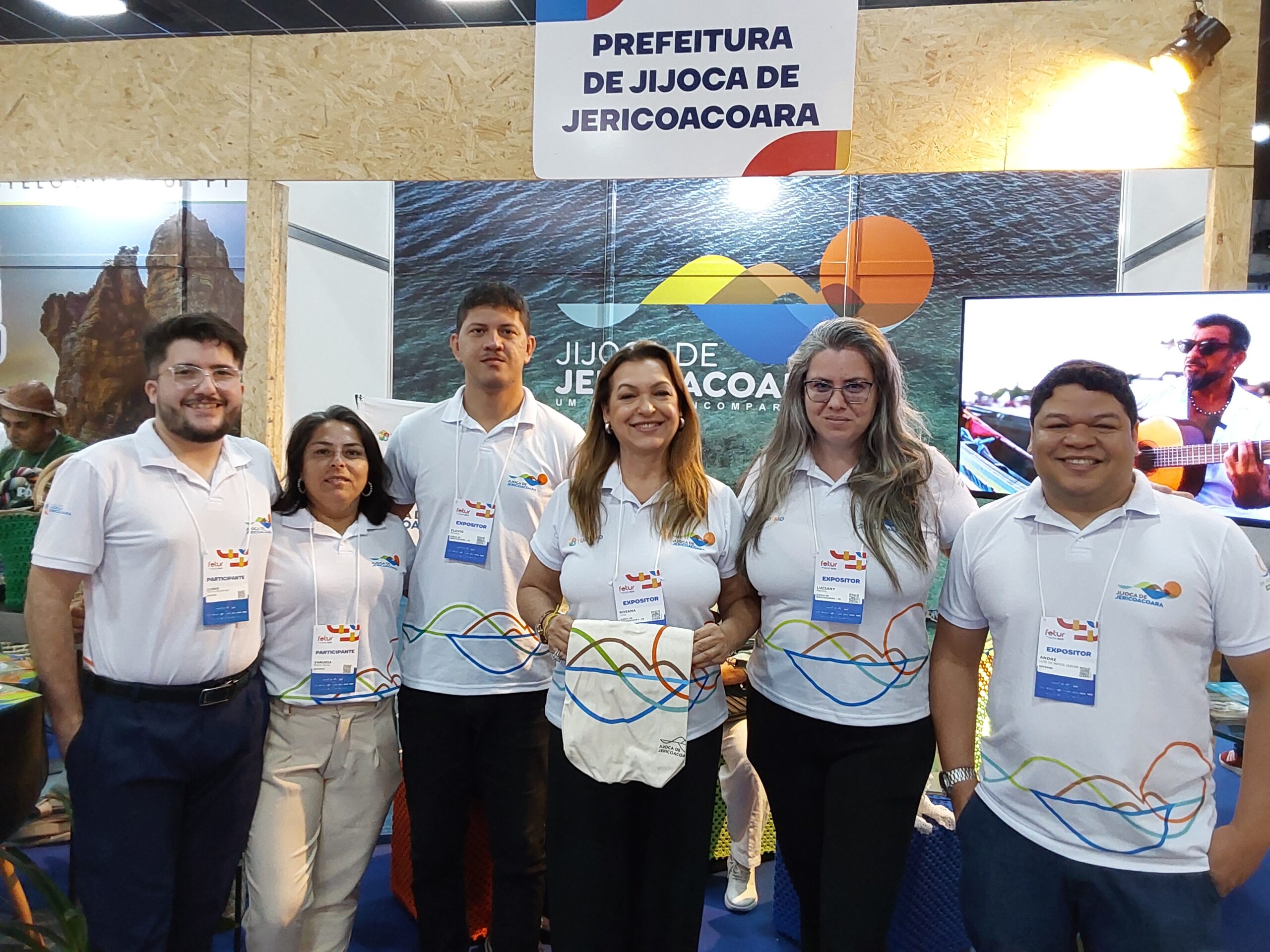 Rosana Lima, secretária de Turismo de Jericoacoara e equipe