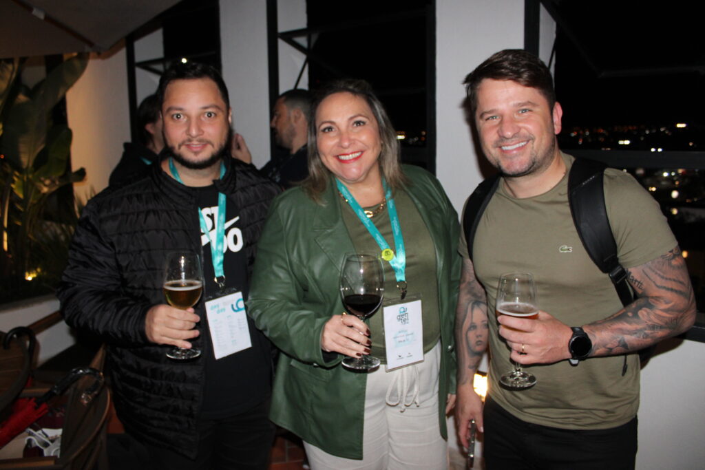 Serginho, da Mivi Turismo, Ruti Luz, da Sacratour e Juca Urbanski, Mivi Turismo