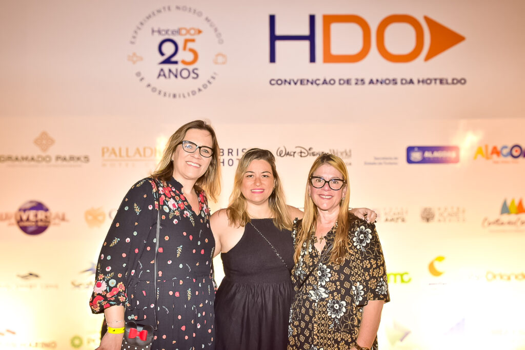 Tatiana Ribeiro, da Ribeiro Viagens, Daniela Beras, da HotelDO, e Márcia Baccarini, da Bagagem na Mão Viagens