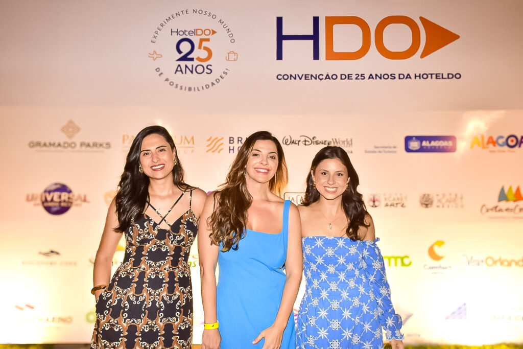 Thays Livon, Ianca Athanasova, e Aline Sobreira, do HotelDO