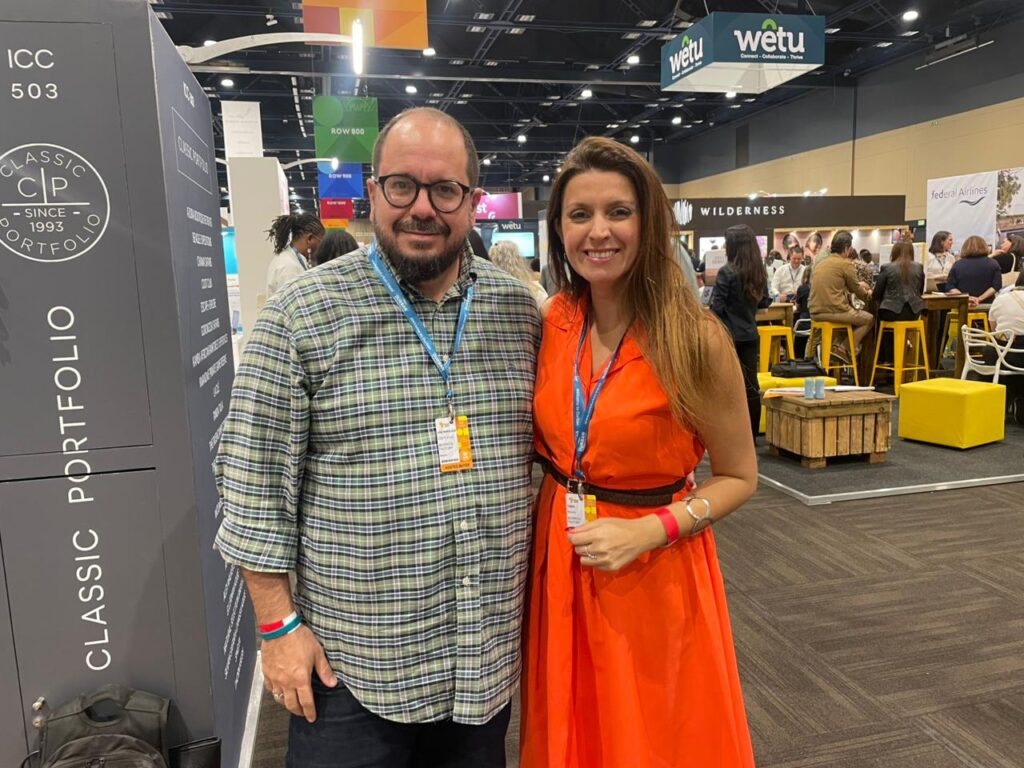 Maru e Thais Medina, da BF durante a feira