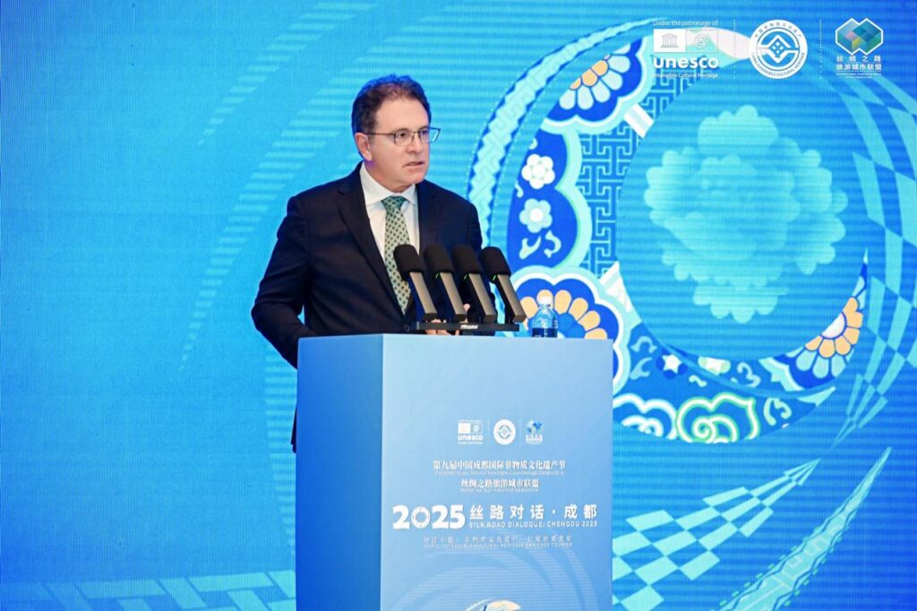 WhatsApp Image 2025 05 30 at 15.34.54 Na China, ex-ministro Vinicius Lummertz defende turismo como motor cultural e econômico