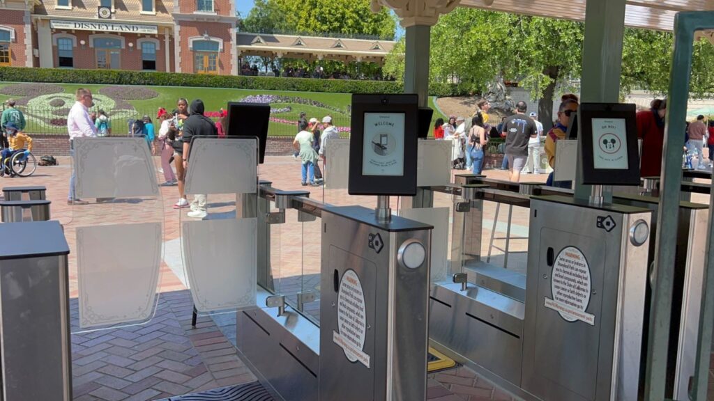 disneyland reconhecimento facial 1536x864 1 Parques da Disney agora contam com reconhecimento facial nas catracas de acesso