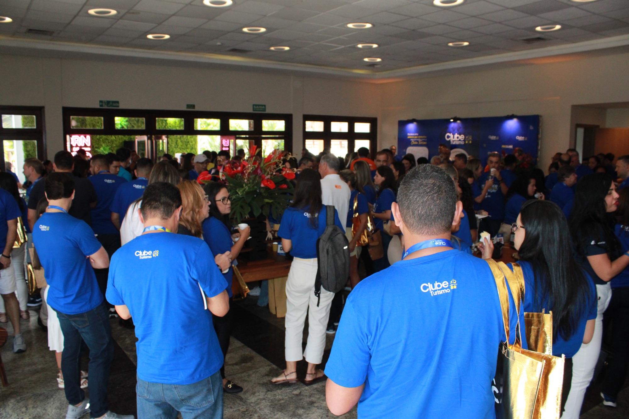 Franqueados e parceiros se reunem em coffee break patrocinado pela G7 Operadora (Giulia Jardim/M&E)