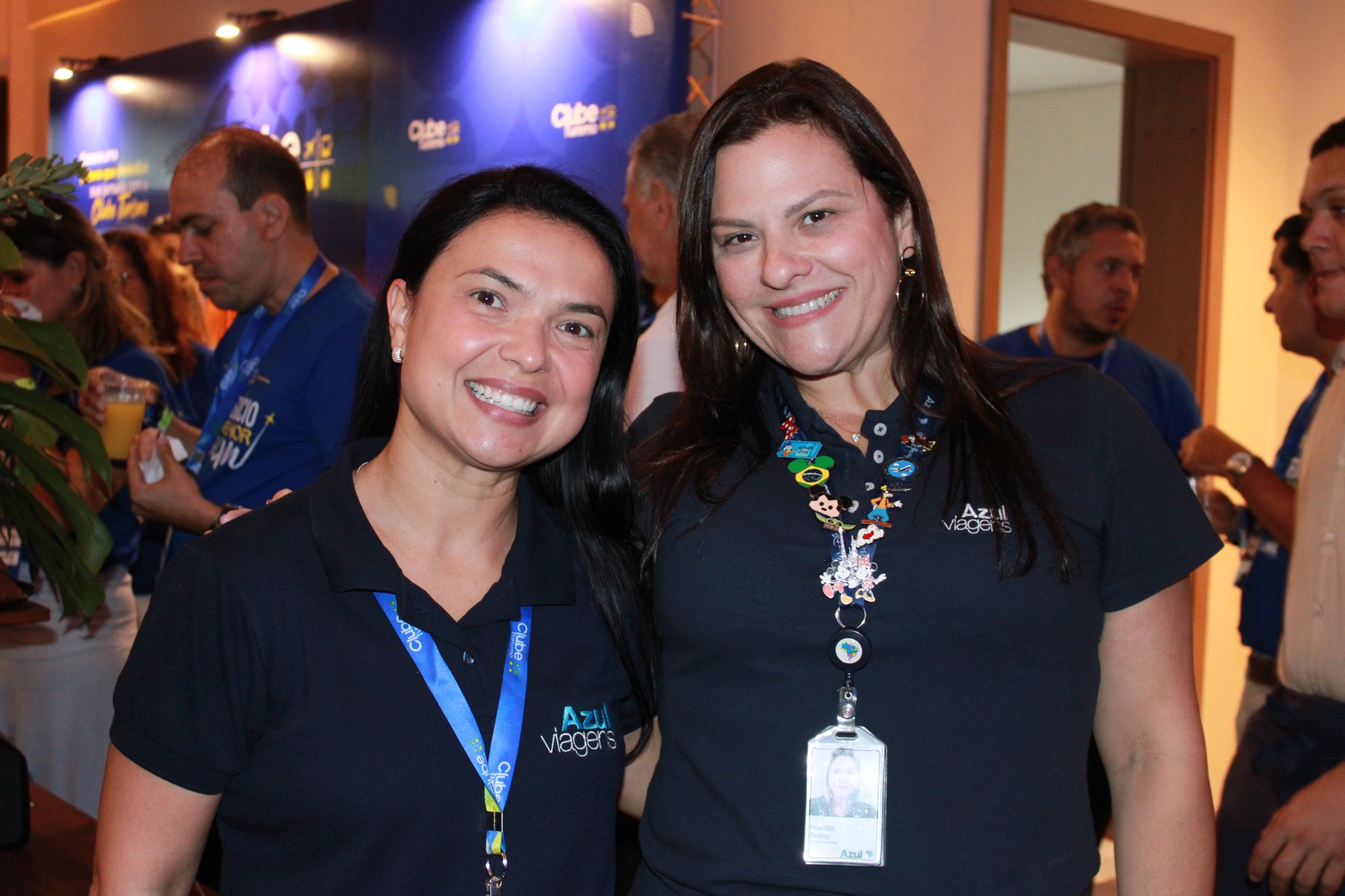 Jaciara Soares e Priscilla Godoy, da Azul Viagens (Giulia Jardim/M&E)