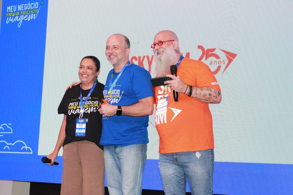 Franqueados foram reconhecidos pelo desempenho em vendas com a Skyteam durante o evento. (Giulia Jardim/M&E)