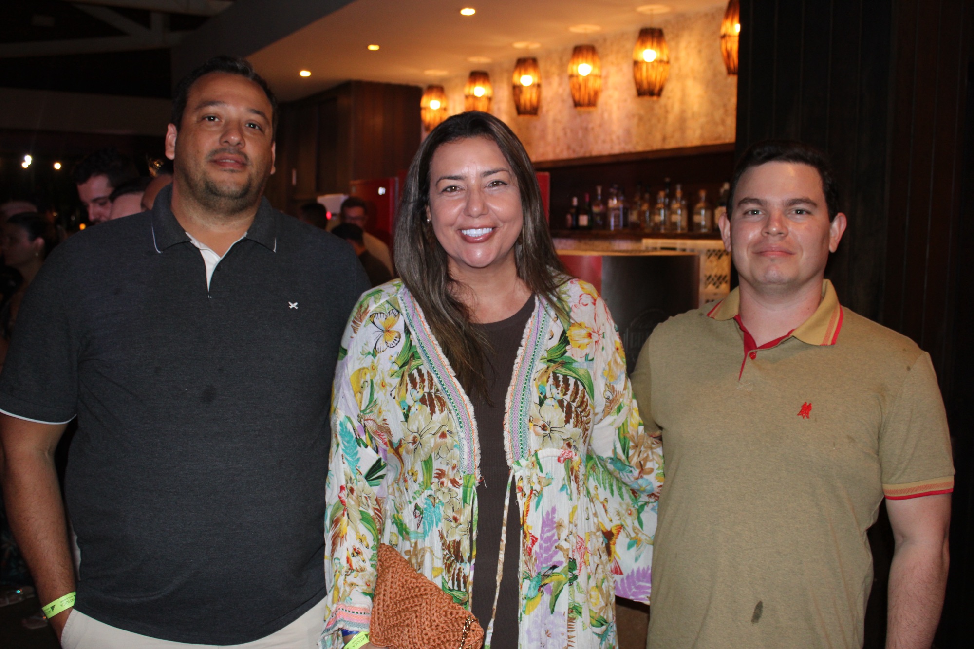 Ricardo Rodrigues e Cinthya Rezende, da GTA; ao lado de Bruno Cubo, da Monde (Giulia Jardim/M&E) Ricardo Rodrigues e Cinthya Rezende, da GTA; ao lado de Bruno Cubo, da Monde (Giulia Jardim/M&E)