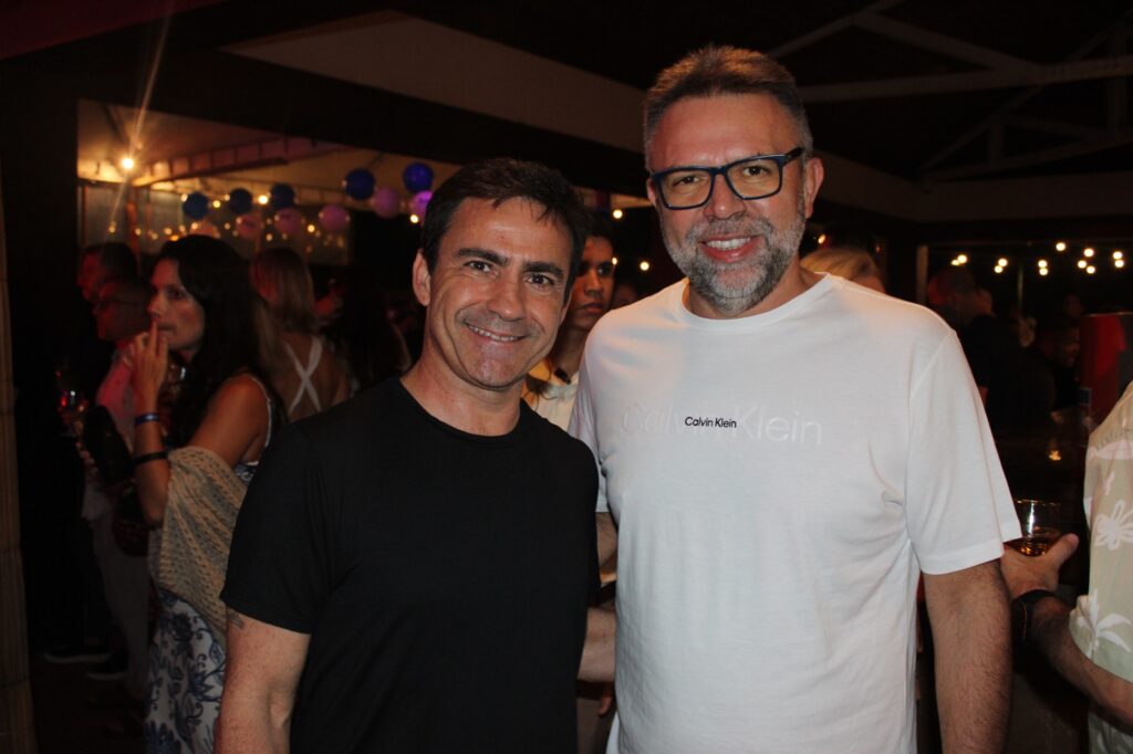 Rogério Pereira e Douglas Silva, da CVC (Giulia Jardim/M&E)