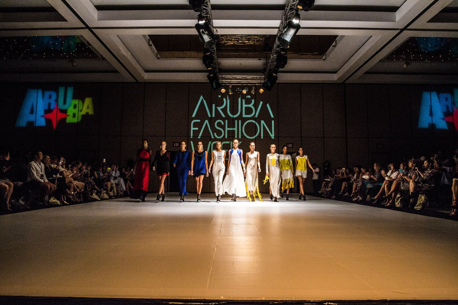 unnamed 12 1 Aruba Fashion Week 2025 une moda internacional e turismo de luxo em resort à beira-mar