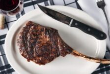 Pensando onde comer? Conheça alguns dos restaurantes mais icônicos de Chicago