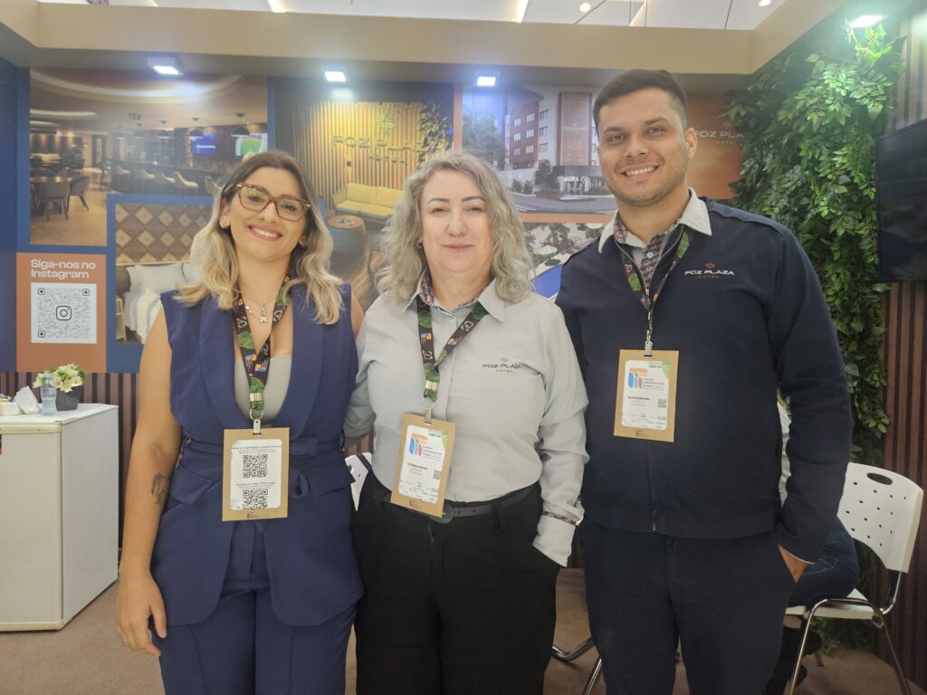 Mariana Rocha, Tatiana Santos e Felipe Monteiro, do Foz Plaza Hotel