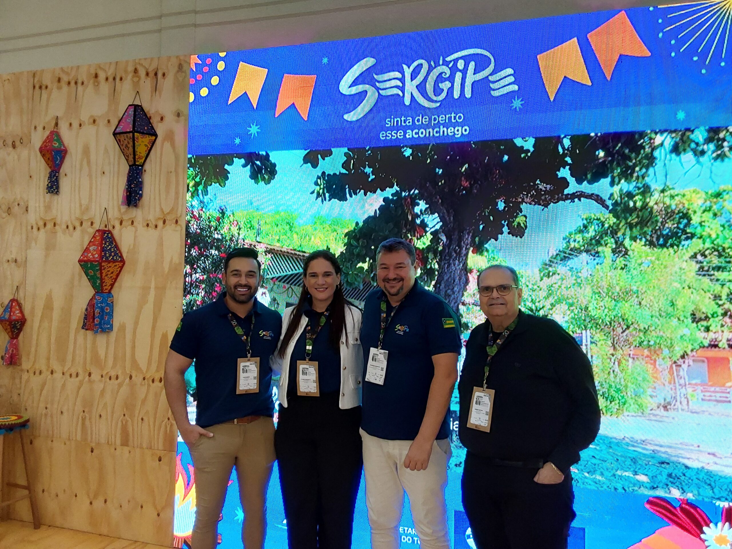 Kaio Ramon, assessor executivo, Daniele Mesquita, secretária executiva, Mauricio Carvalho, da Ensetur, e Sergio Oliveira, da Abih-SE