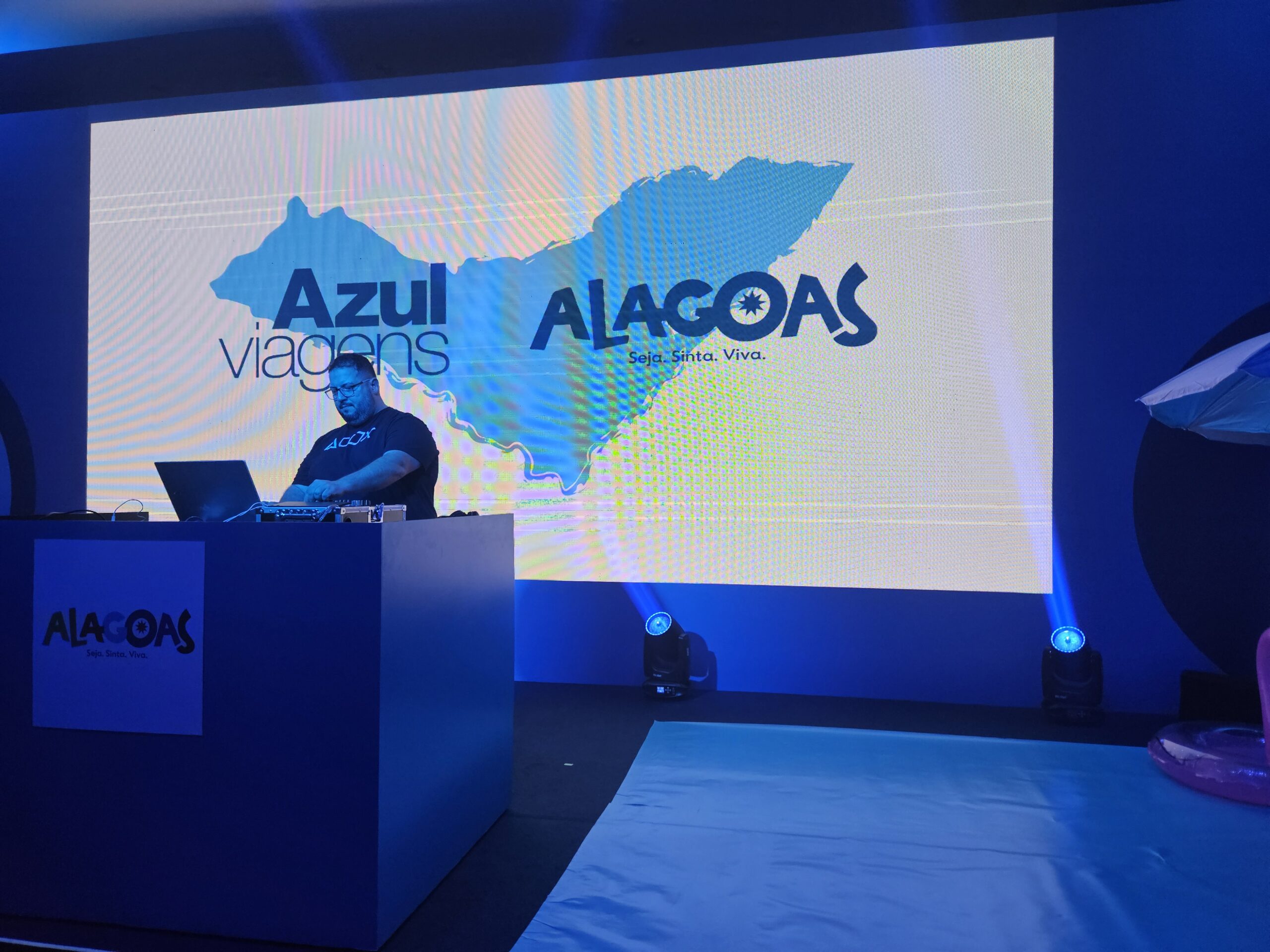 Música ao vivo Música ao vivo