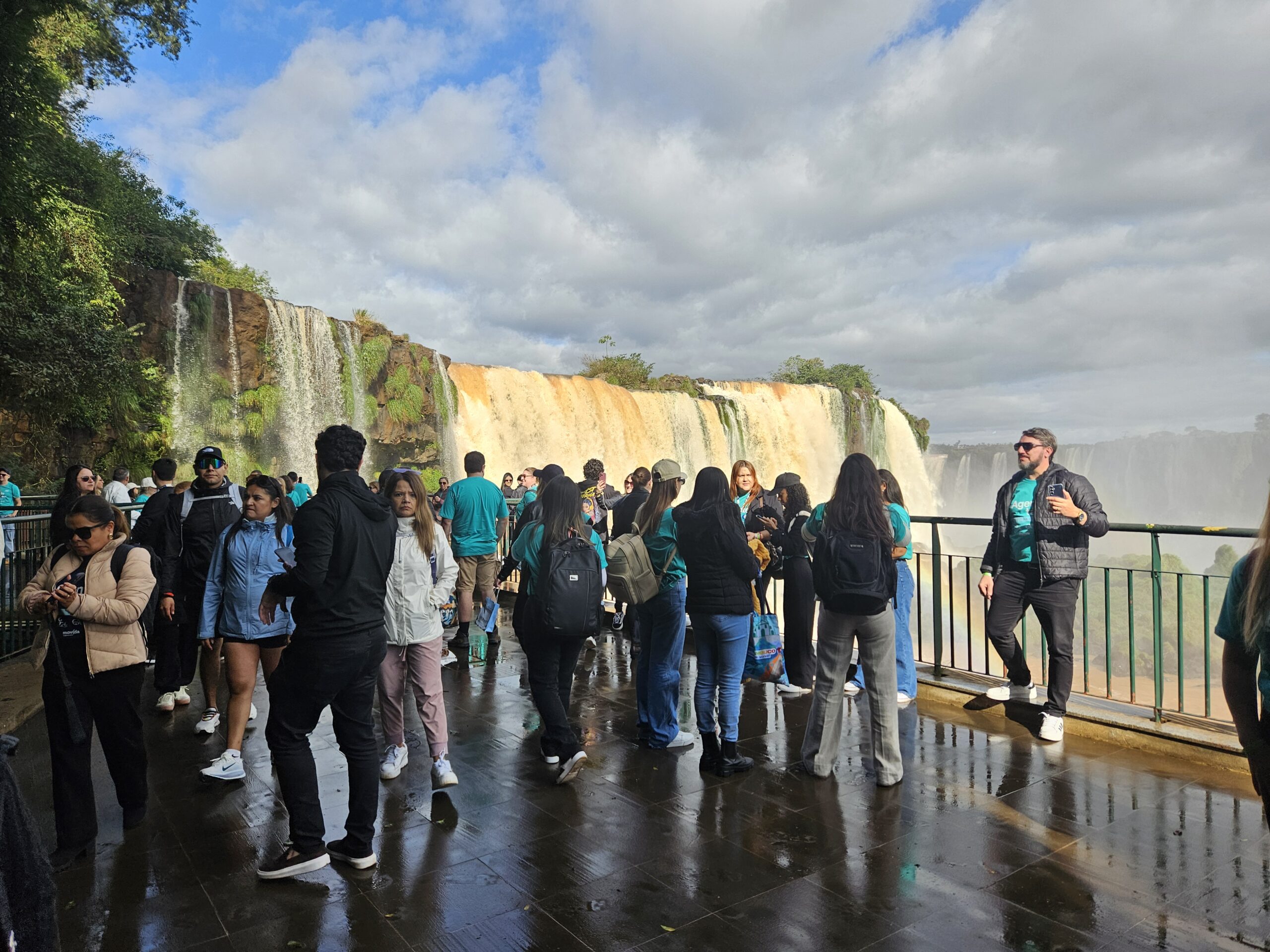 Em 2024, o Parque Nacional do Iguaçu registrou sua terceira maior marca histórica, com 1.893.116 visitantes Em 2024, o Parque Nacional do Iguaçu registrou sua terceira maior marca histórica, com 1.893.116 visitantes