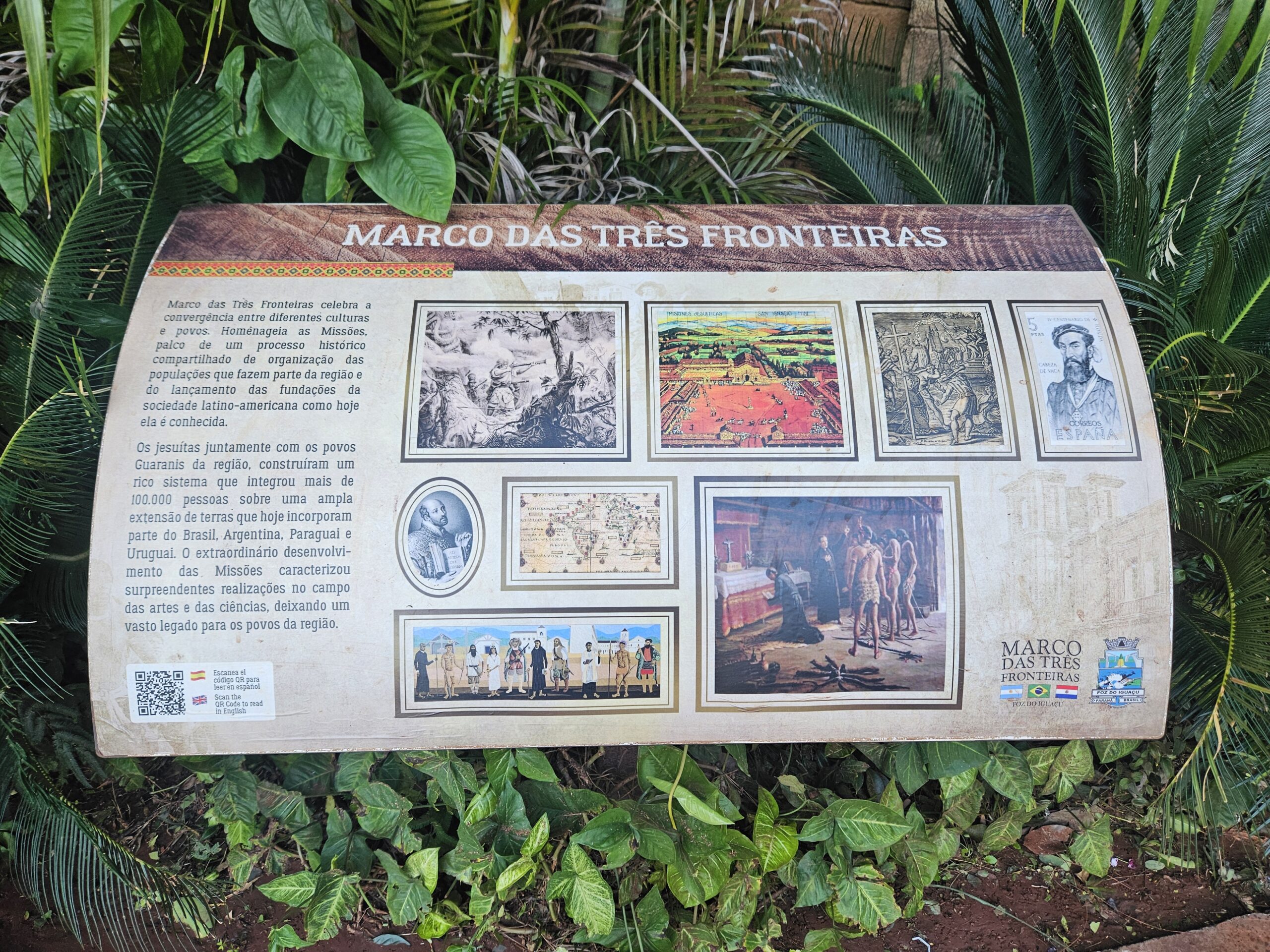 O Marco das Três Fronteiras está localizado na cidade de Foz do Iguaçu O Marco das Três Fronteiras está localizado na cidade de Foz do Iguaçu