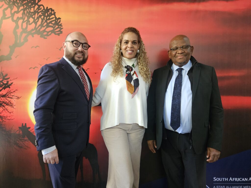 Cadu Lucas, Val Antenor e Tebogo Tsimane, da SAA